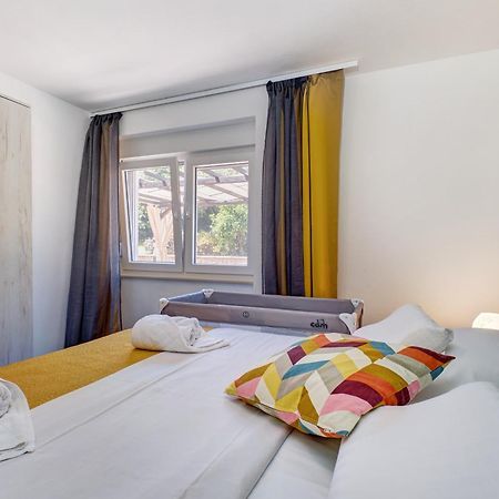 Providenca Accommodation Mali Lošinj Dış mekan fotoğraf